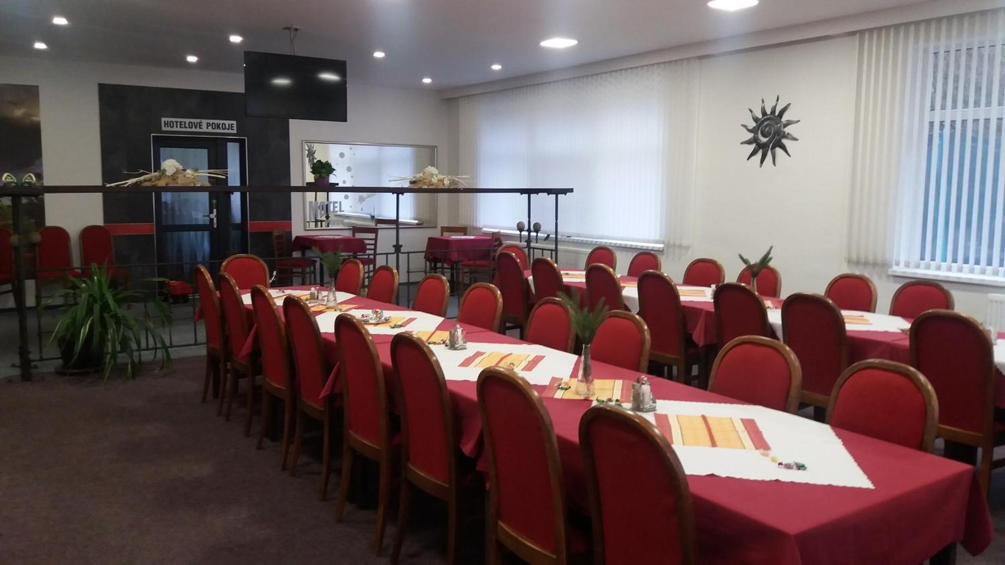 Motel Pavov Jihlava Extérieur photo